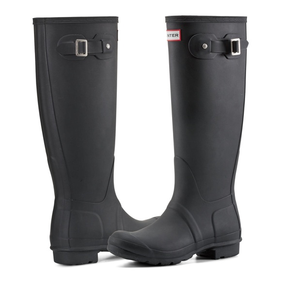 Hunter Shoes - Hunter Original Tall Rain Boots in Matte Black Size 5